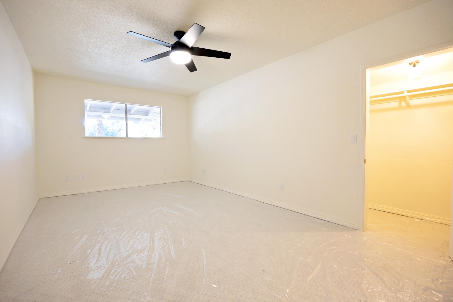 49820 Pierce Ct, Oakhurst, CA 93644