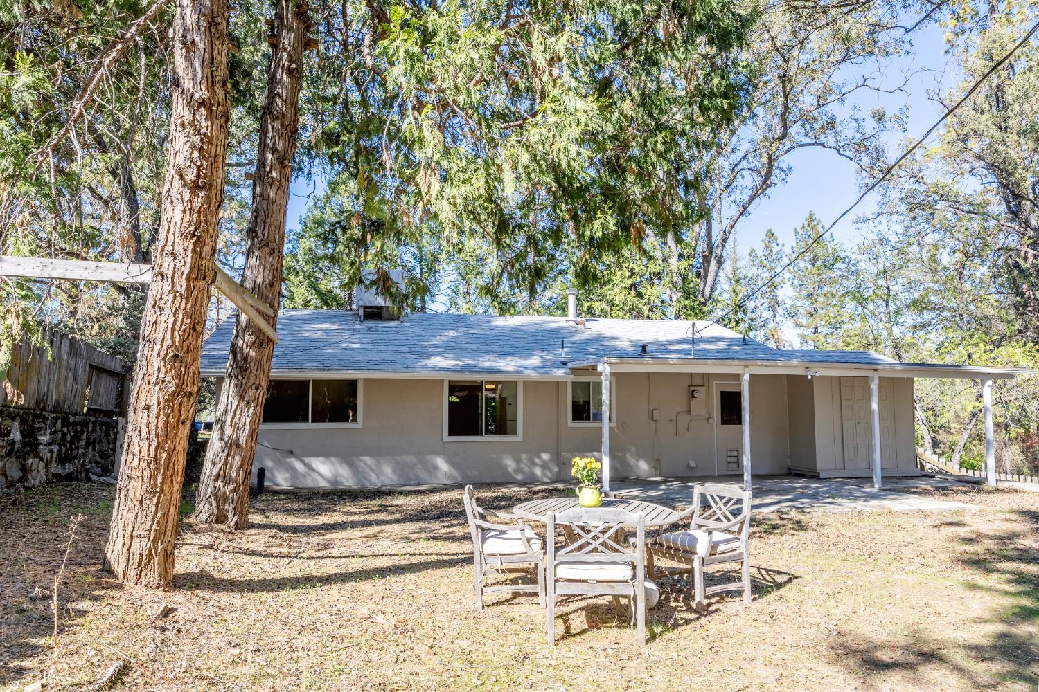 49820 Pierce Ct, Oakhurst, CA 93644