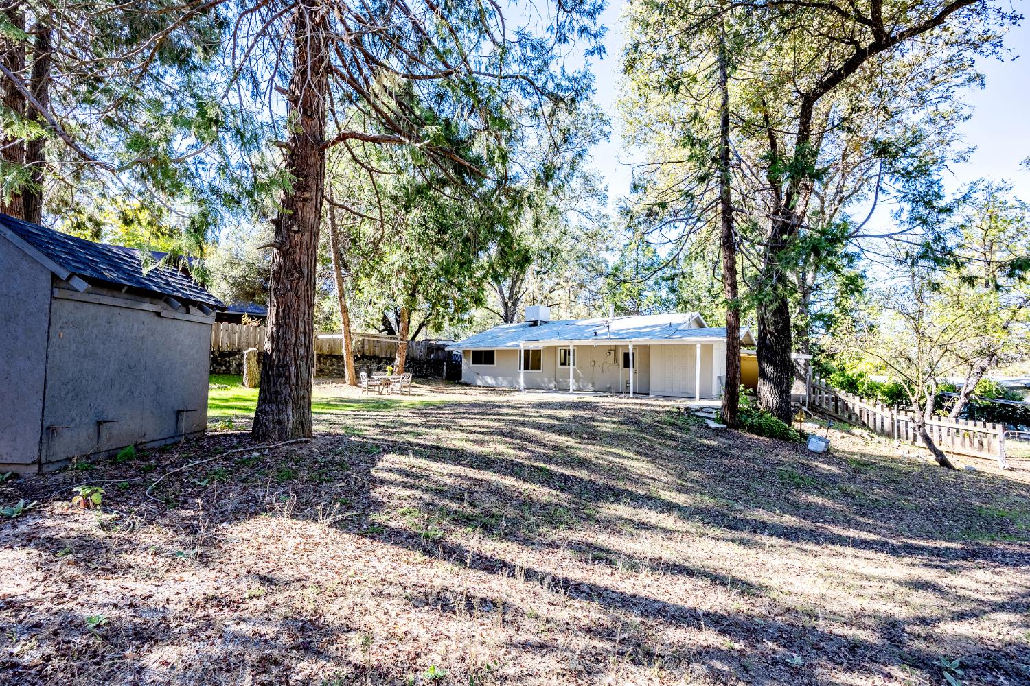 49820 Pierce Ct, Oakhurst, CA 93644