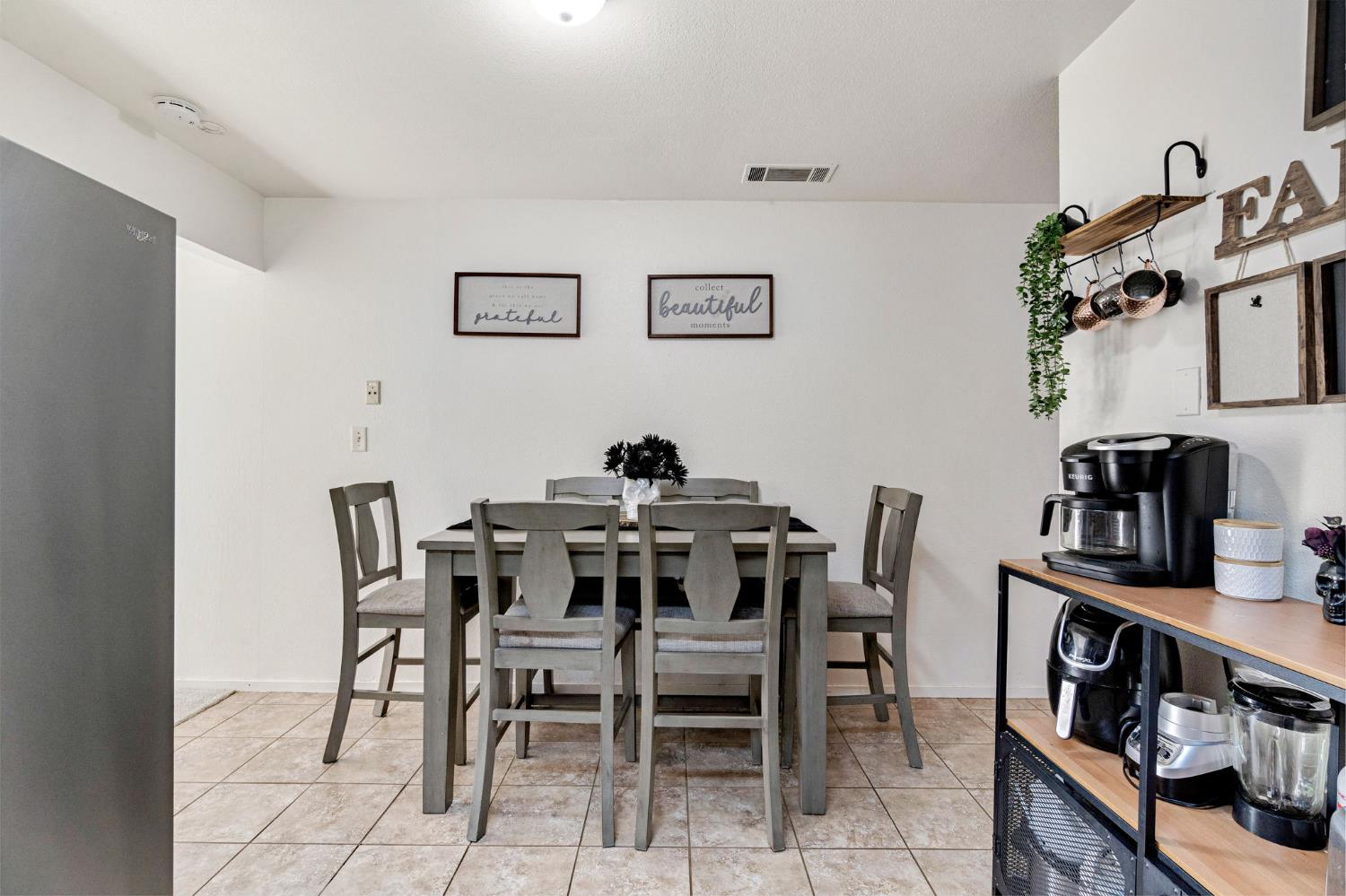 3097 W Santa Ana Ave, Fresno, CA 93722