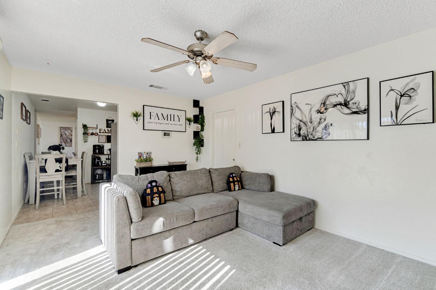 3097 W Santa Ana Ave, Fresno, CA 93722