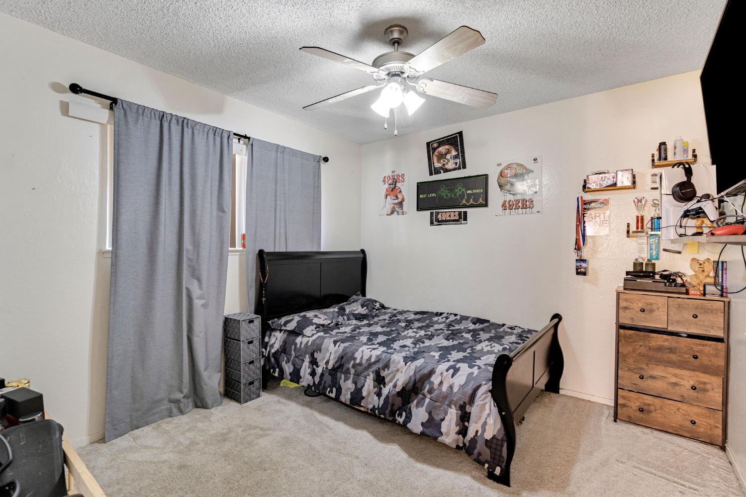 3097 W Santa Ana Ave, Fresno, CA 93722