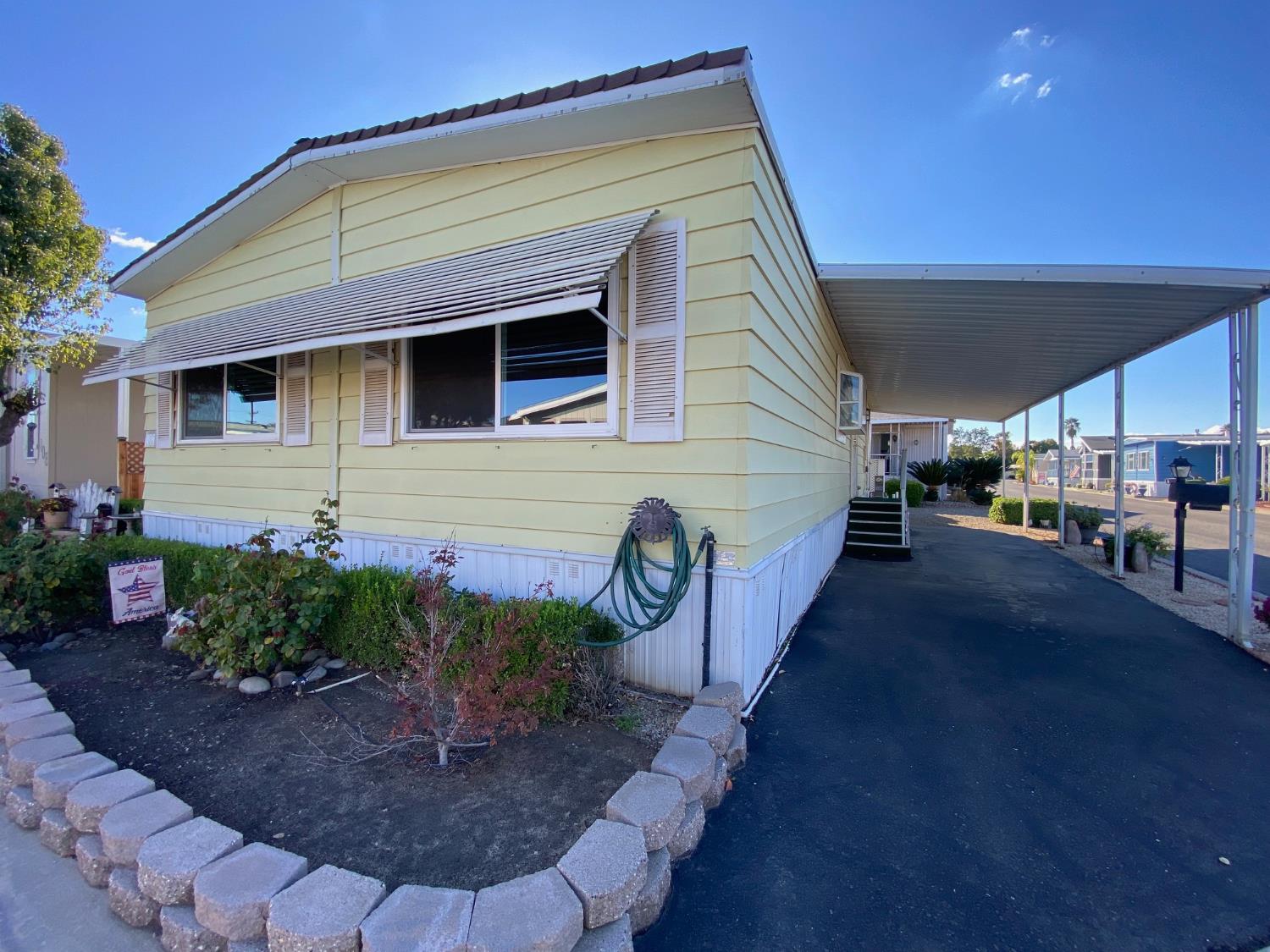 221 W Herndon Ave #107, Pinedale, CA 93650