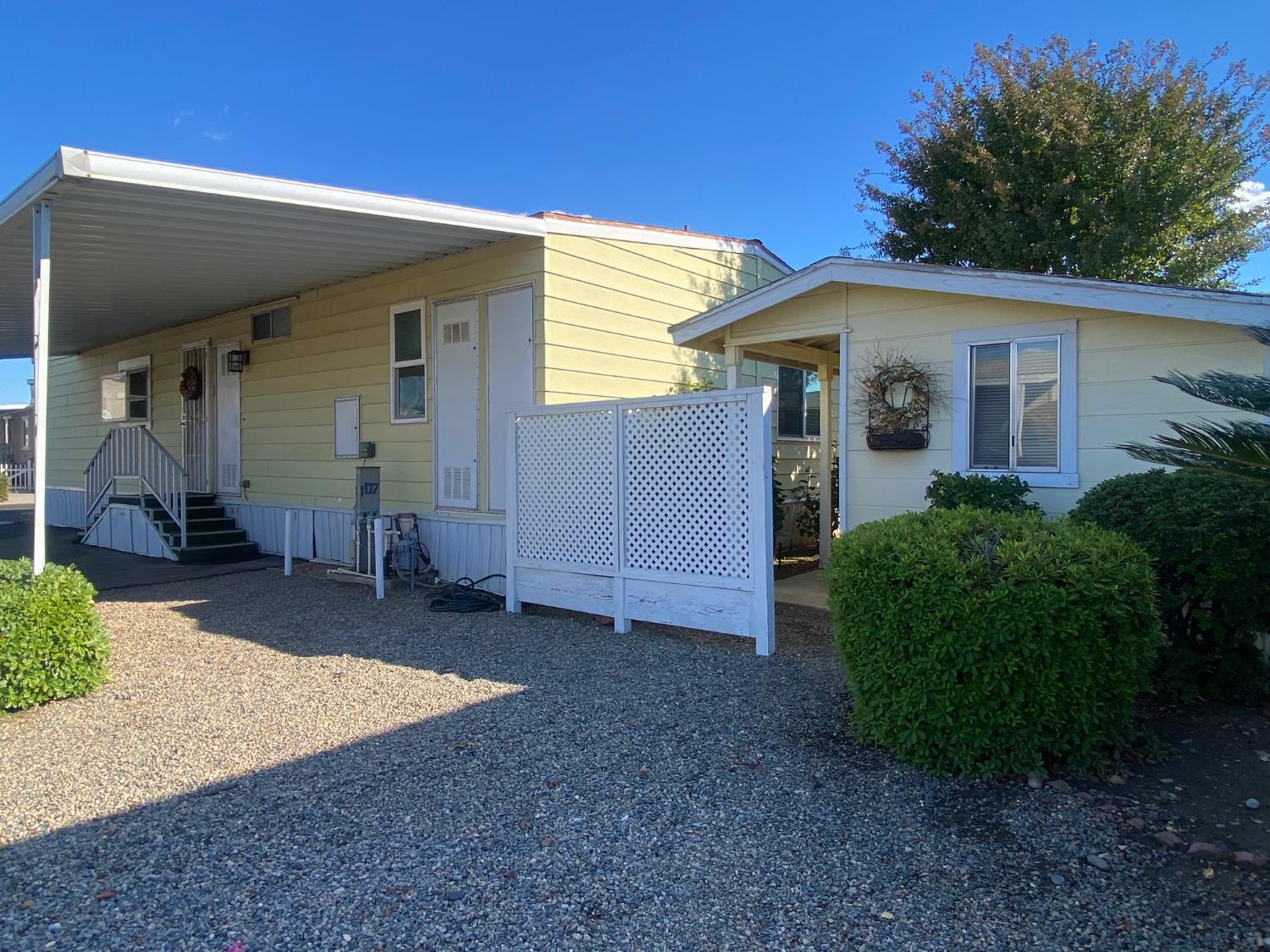 221 W Herndon Ave #107, Pinedale, CA 93650