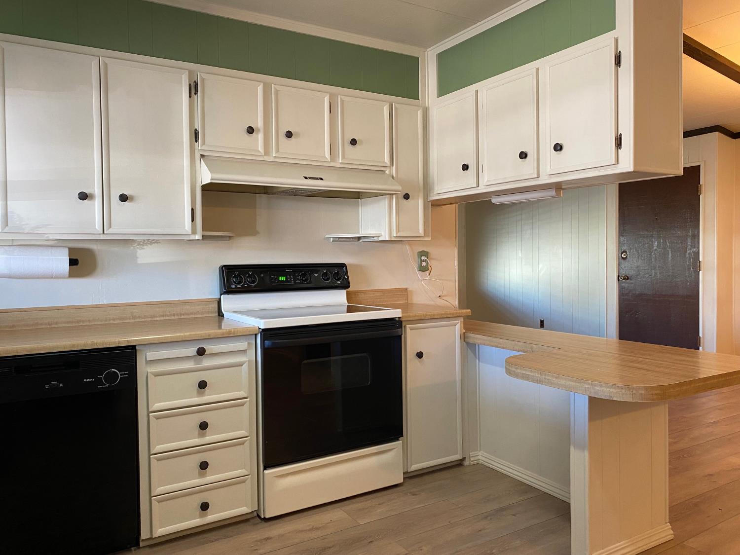 221 W Herndon Ave #107, Pinedale, CA 93650