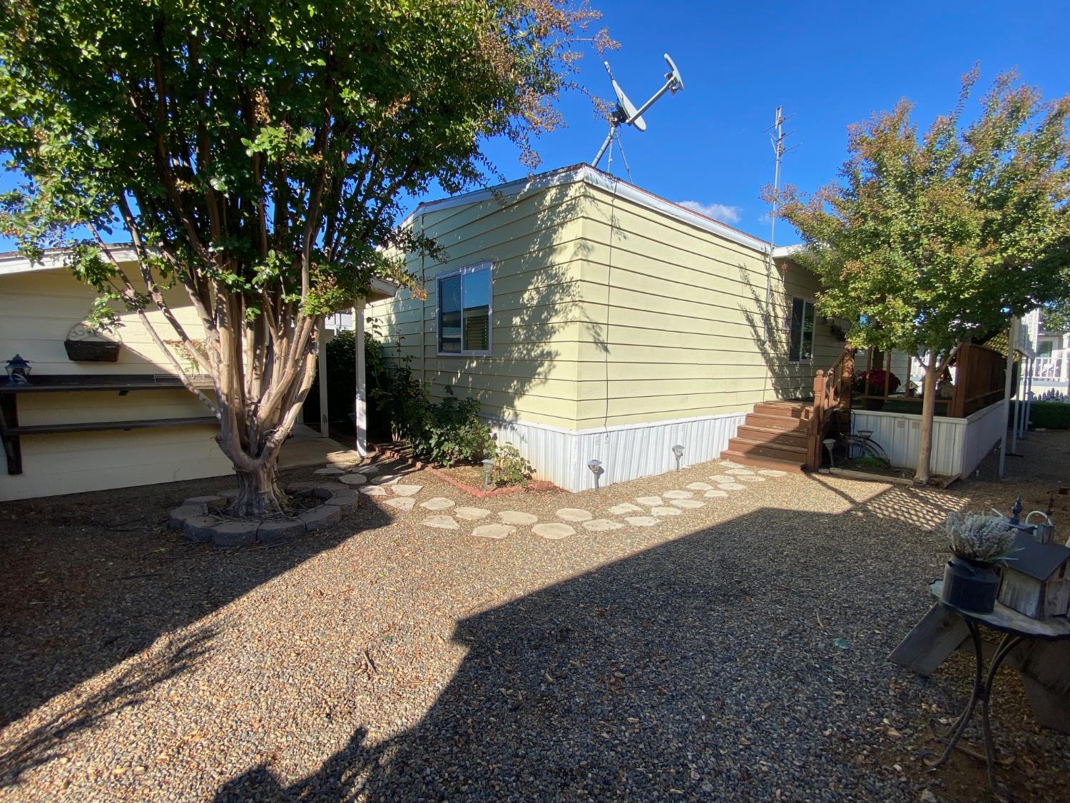 221 W Herndon Ave #107, Pinedale, CA 93650