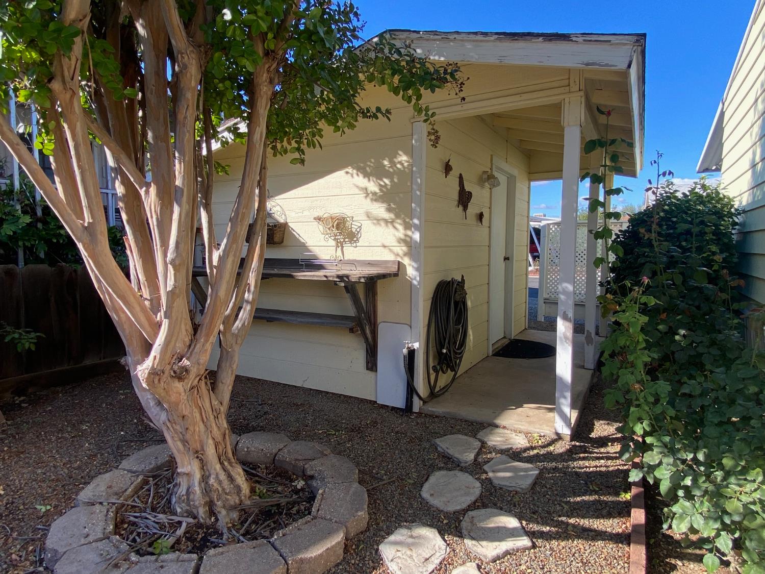 221 W Herndon Ave #107, Pinedale, CA 93650