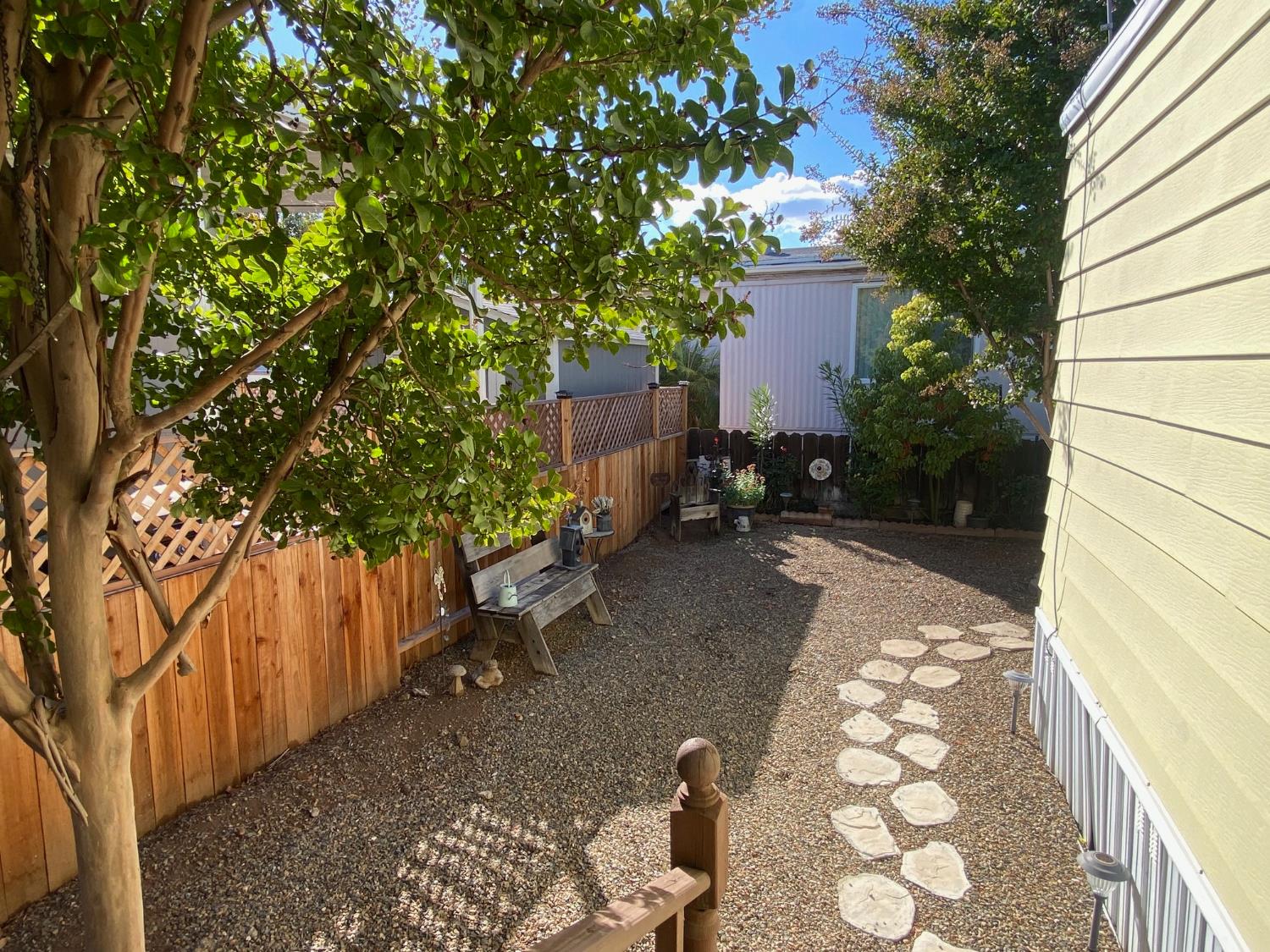 221 W Herndon Ave #107, Pinedale, CA 93650