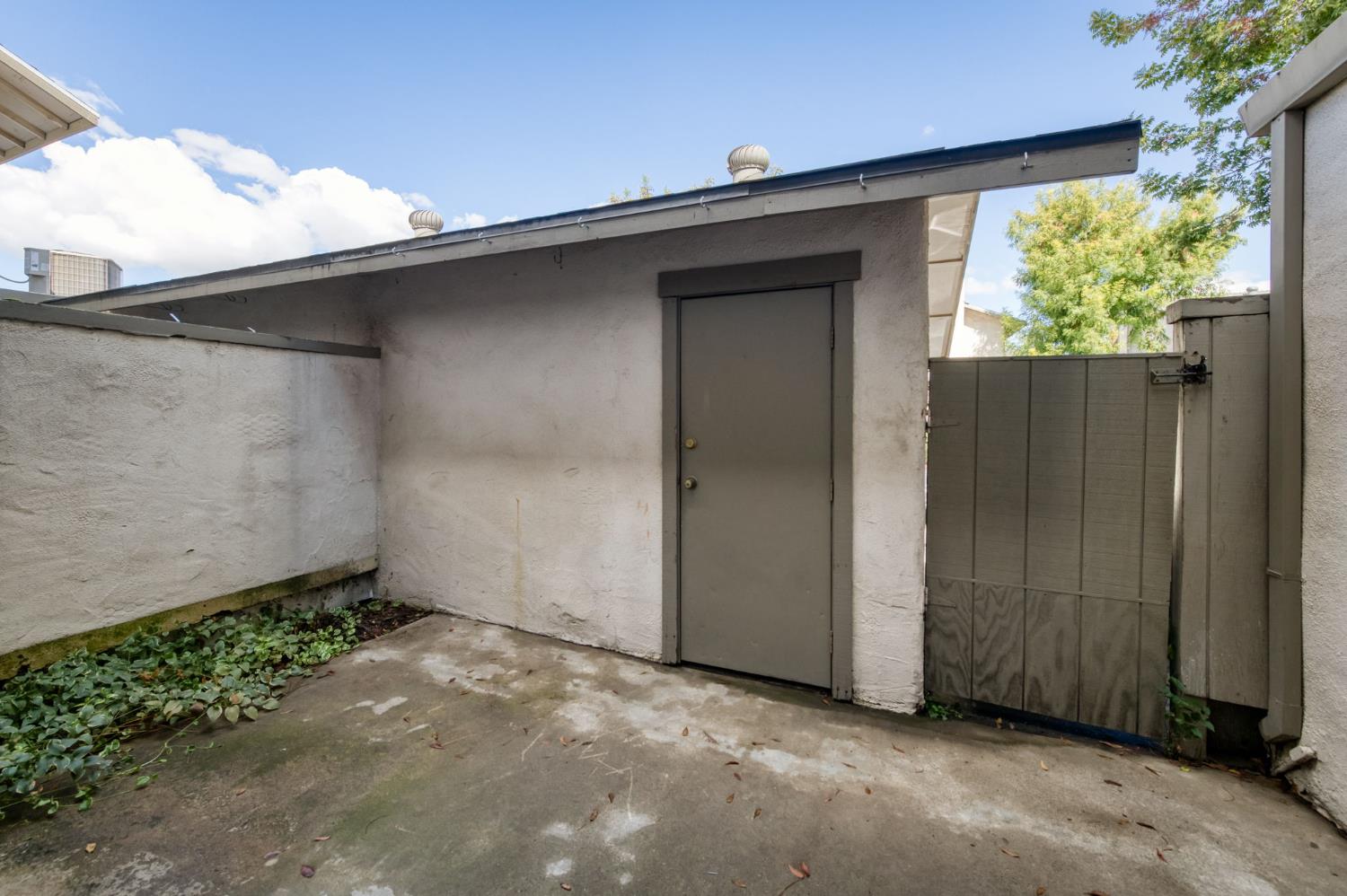 4747 N Woodrow Ave #120, Fresno, CA 93726