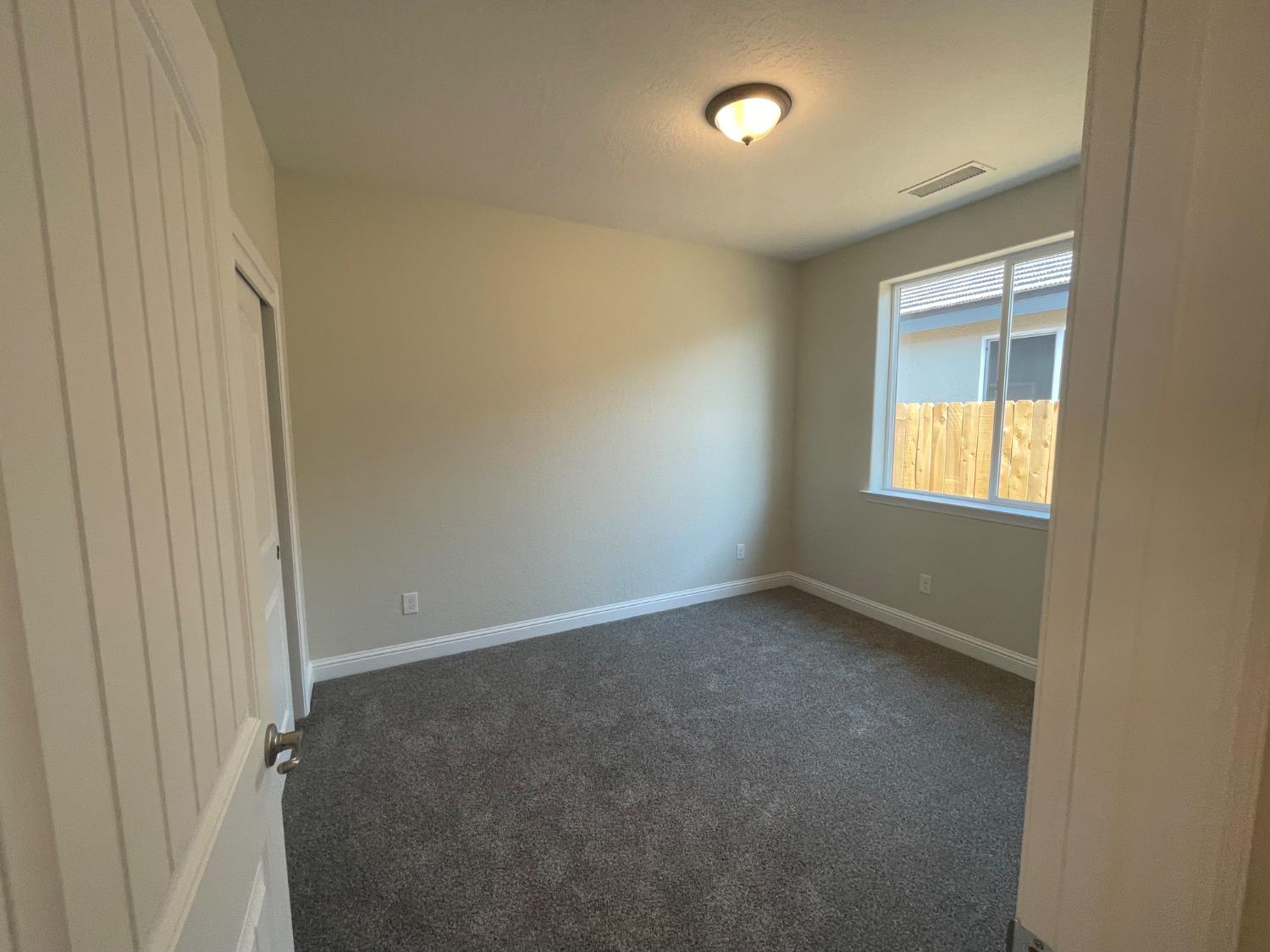 16151 West Monterey Ave, Kerman, CA 93630