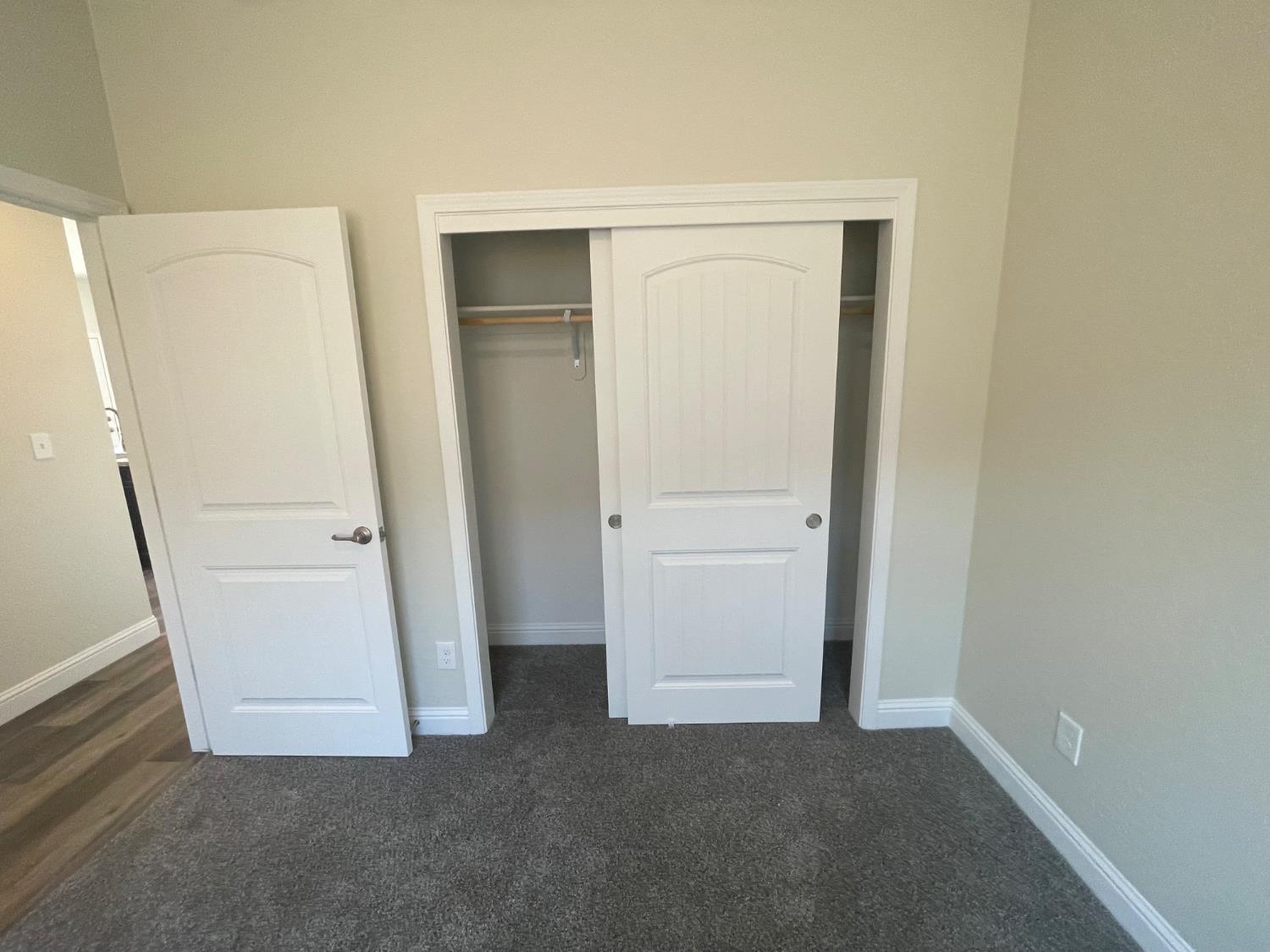 16151 West Monterey Ave, Kerman, CA 93630