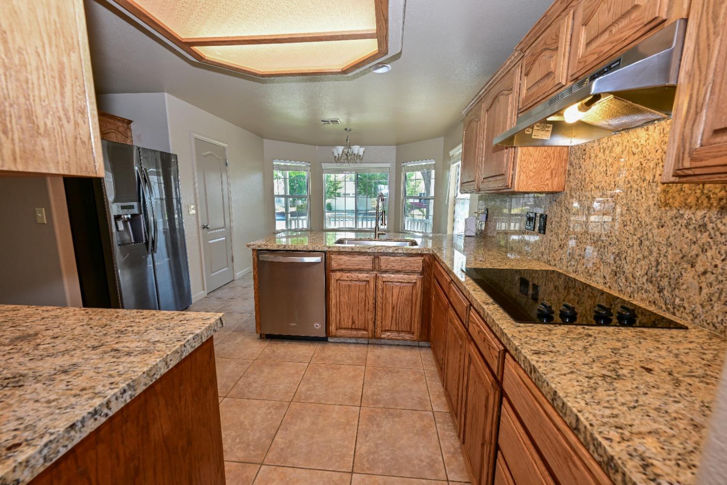 10089 N Baird Ave, Fresno, CA 93730