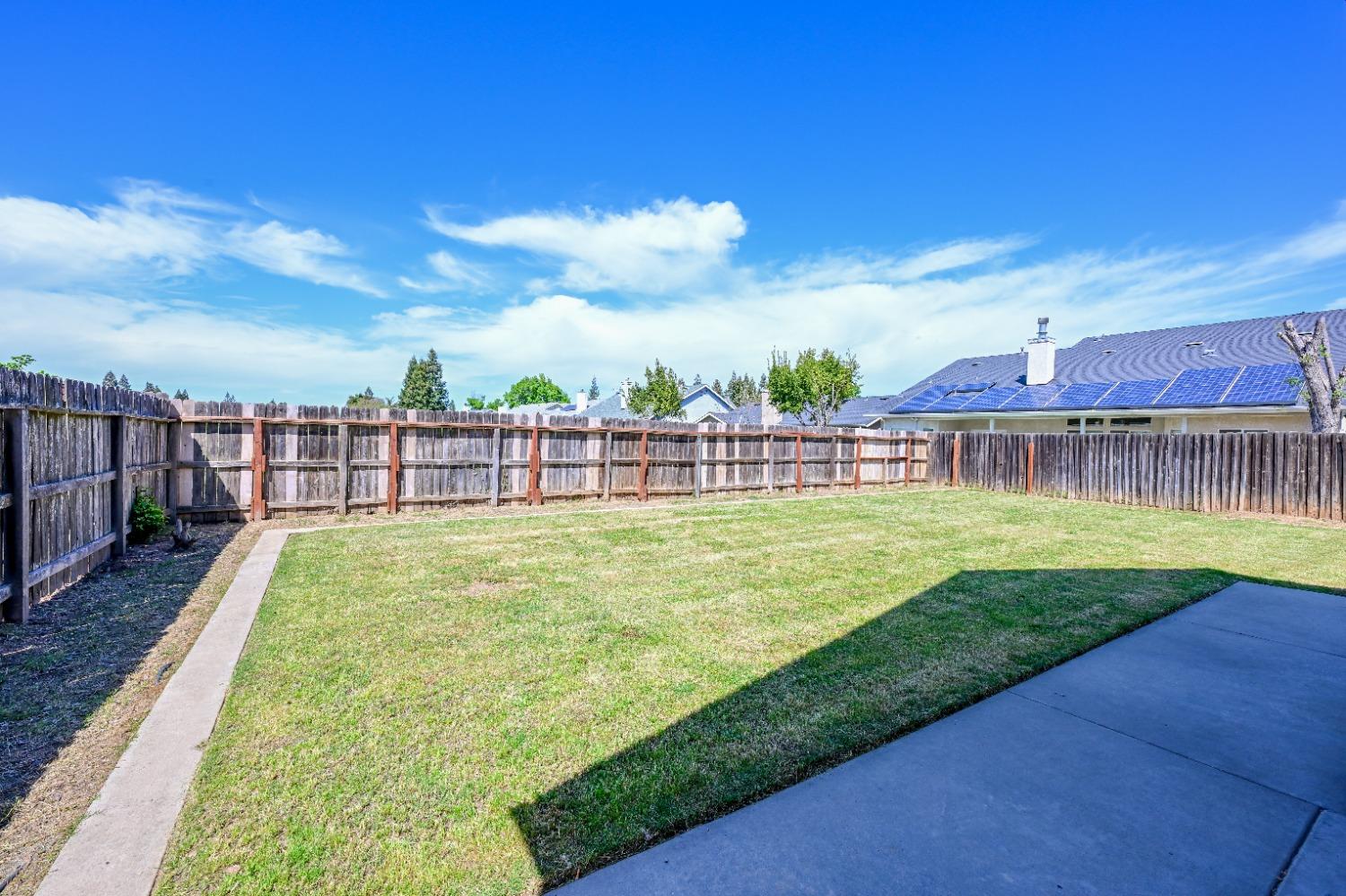 10089 N Baird Ave, Fresno, CA 93730