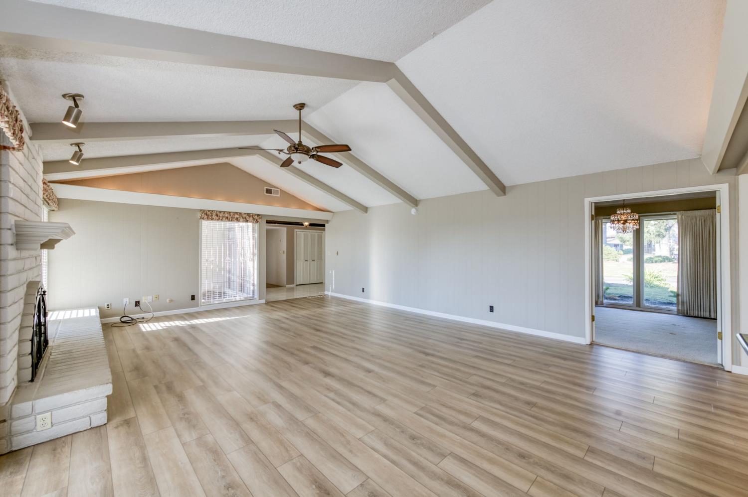 3167 W Kearney Blvd, Fresno, CA 93706