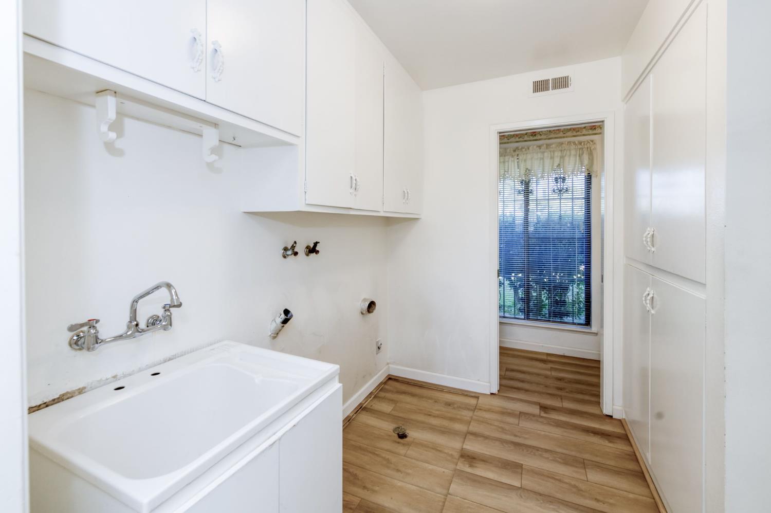 3167 W Kearney Blvd, Fresno, CA 93706