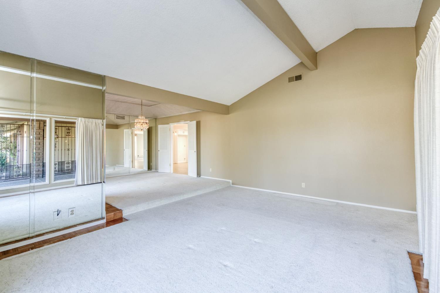 3167 W Kearney Blvd, Fresno, CA 93706
