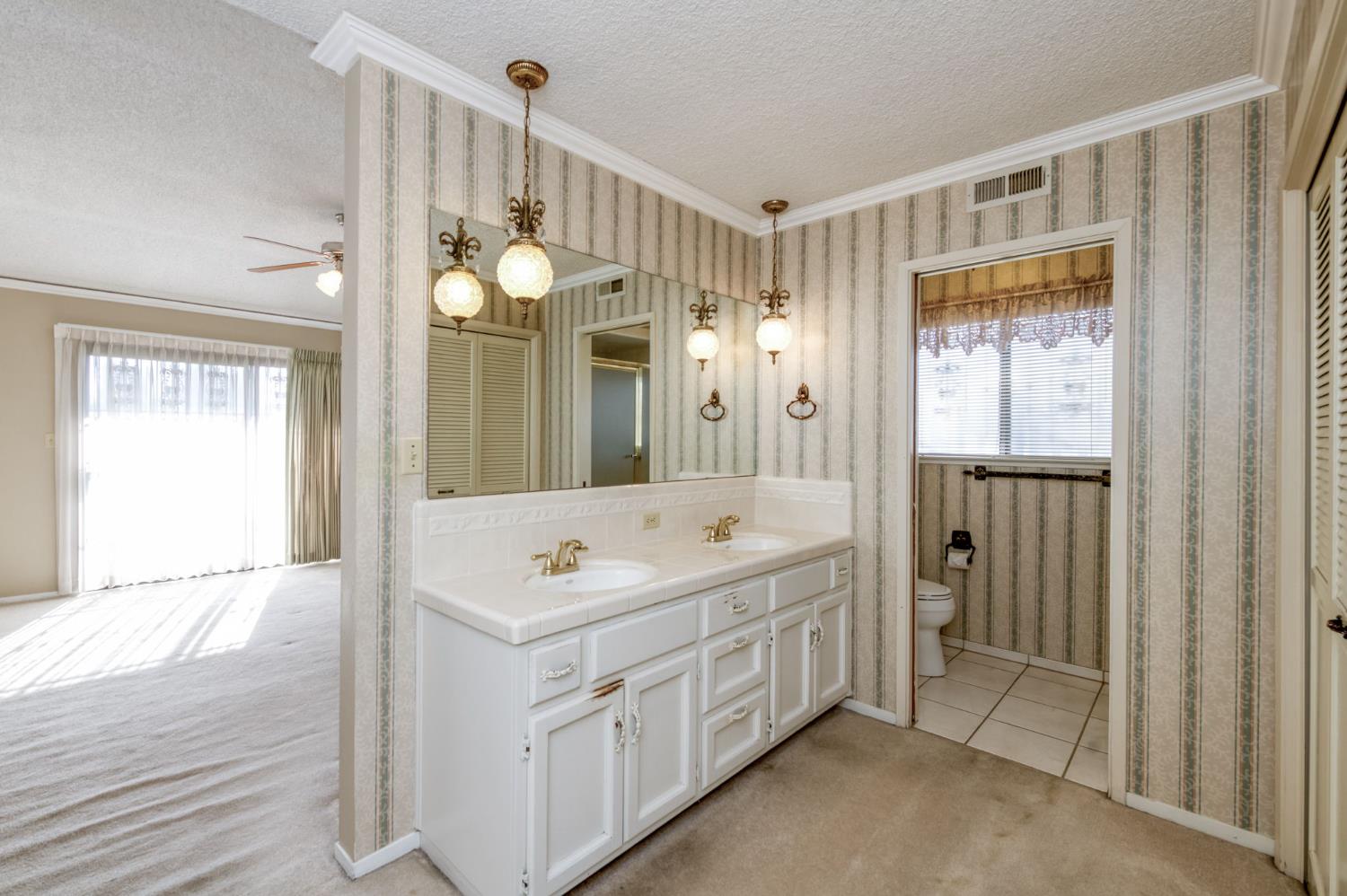 3167 W Kearney Blvd, Fresno, CA 93706