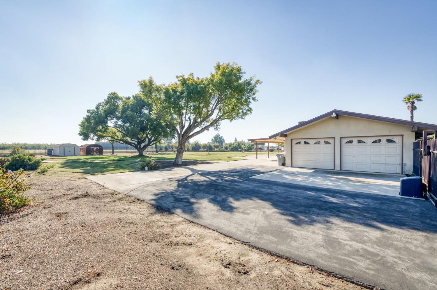 3167 W Kearney Blvd, Fresno, CA 93706