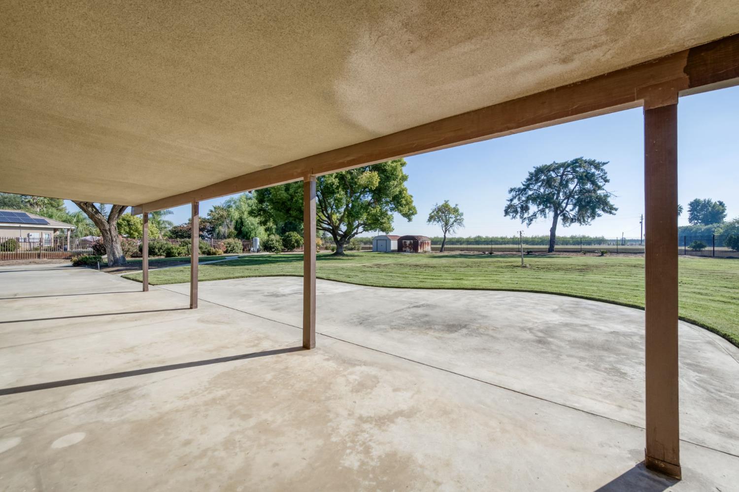 3167 W Kearney Blvd, Fresno, CA 93706