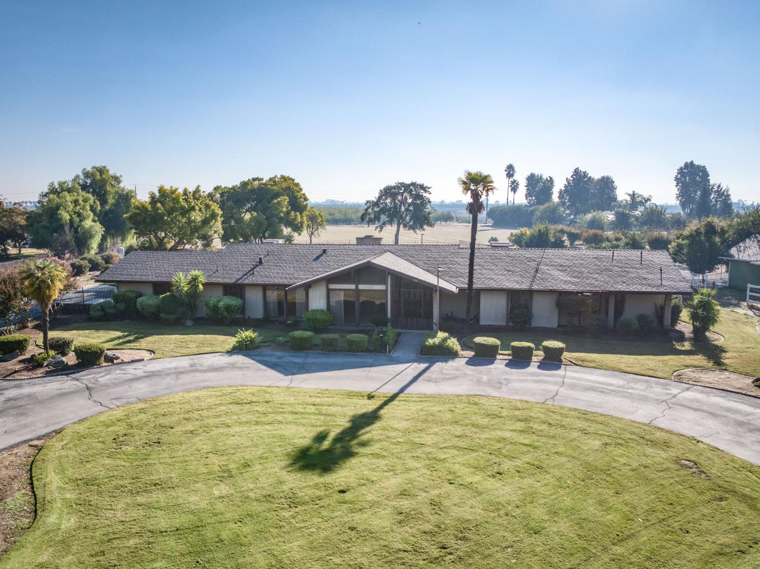 3167 W Kearney Blvd, Fresno, CA 93706
