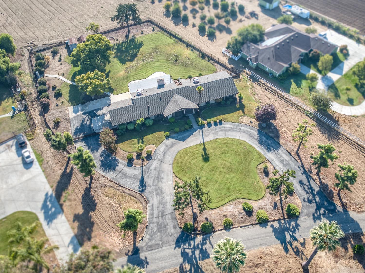 3167 W Kearney Blvd, Fresno, CA 93706