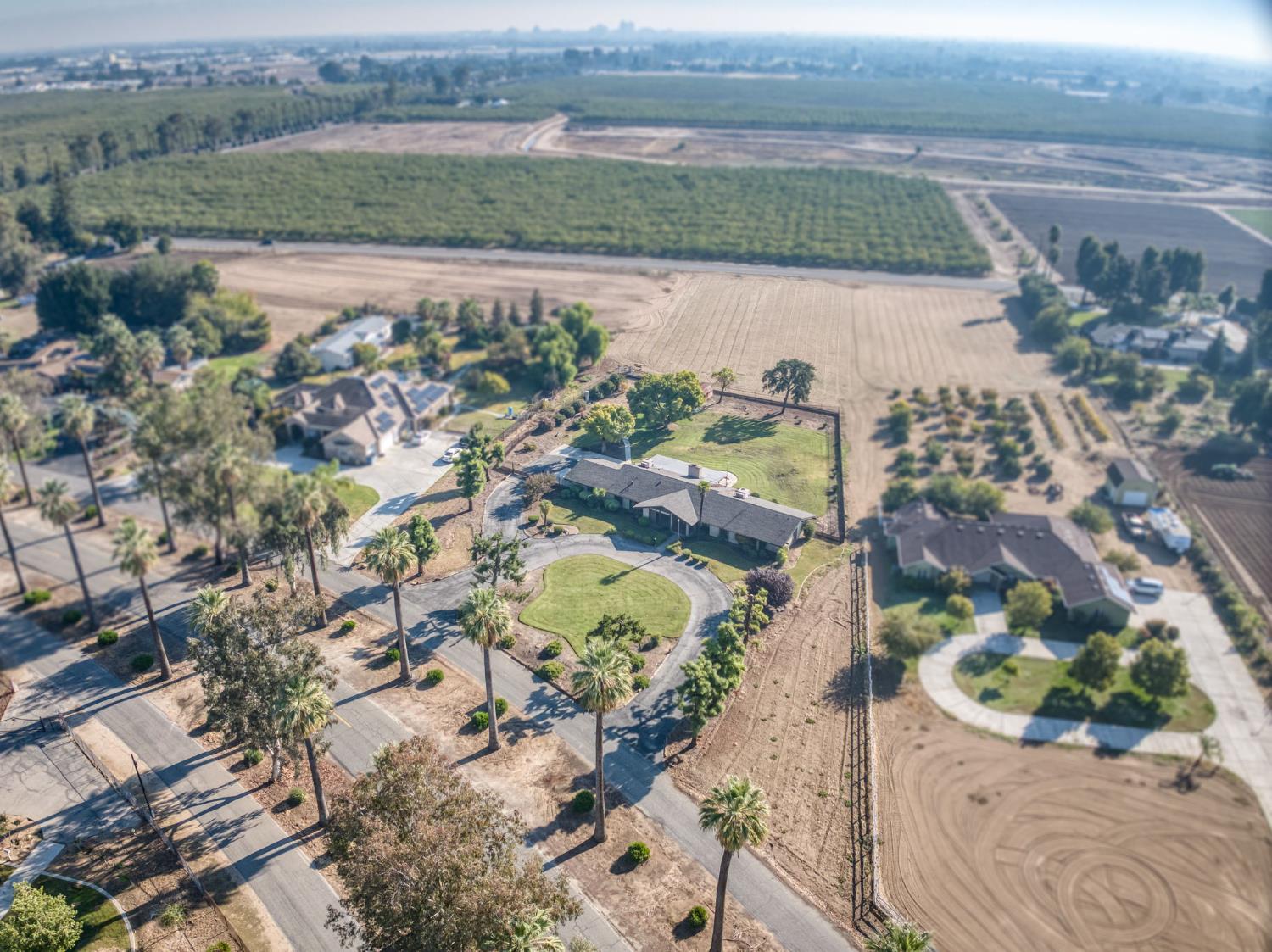 3167 W Kearney Blvd, Fresno, CA 93706