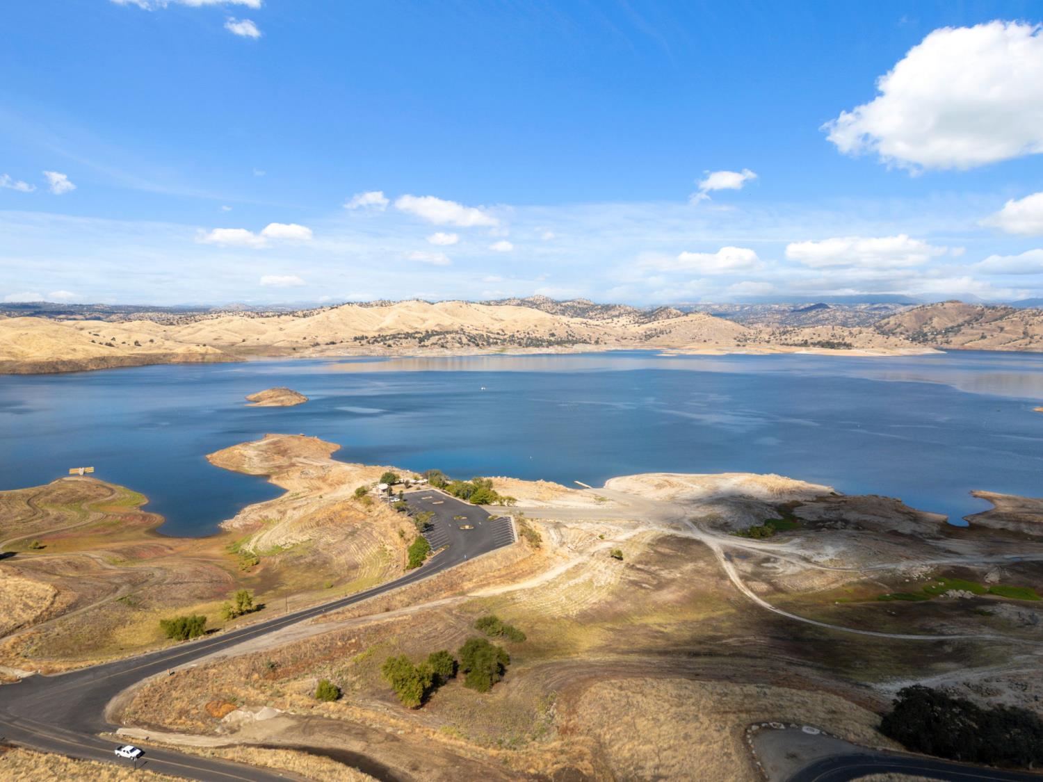 4614 Millerton Rd, Friant, CA 93626