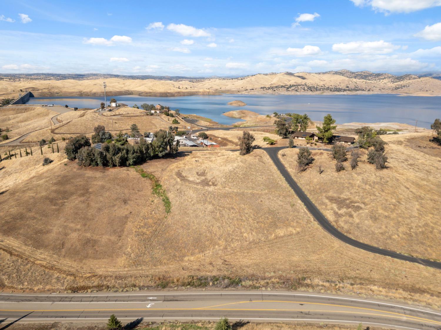 4614 Millerton Rd, Friant, CA 93626