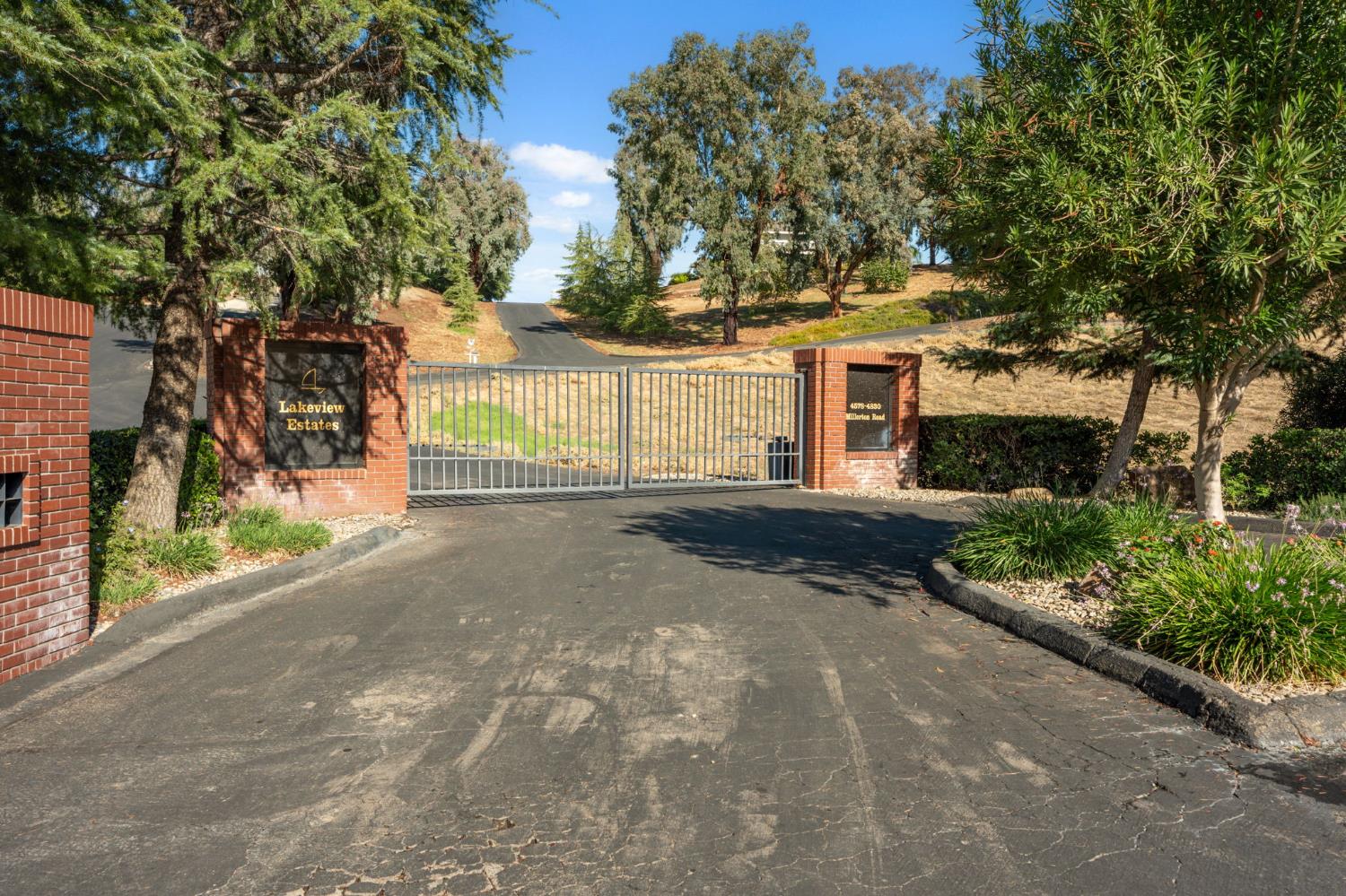 4614 Millerton Rd, Friant, CA 93626