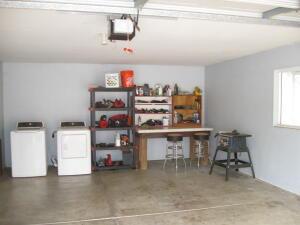 35548 Hummingbird Ln, Yokuts Valley, CA 93675