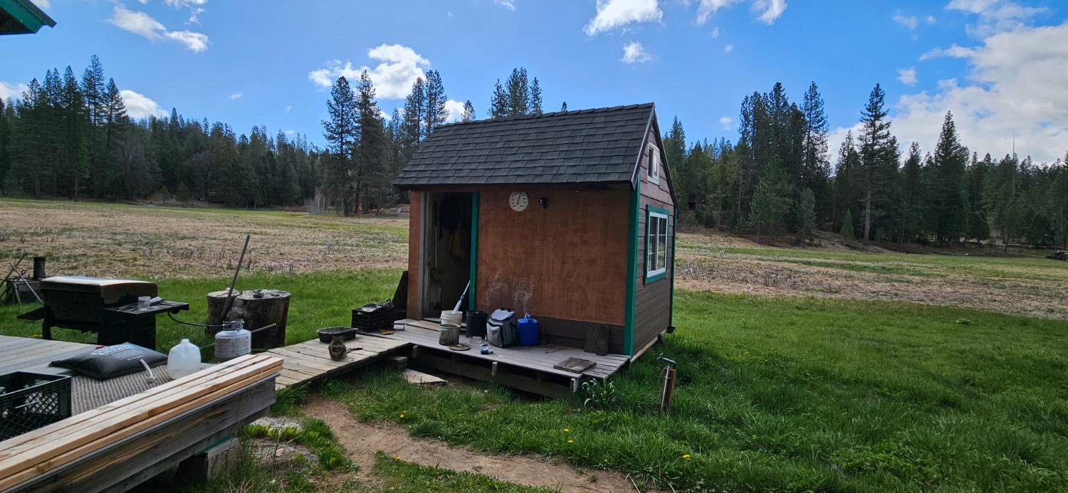 112 Meadow Ln, North Fork, CA 93643