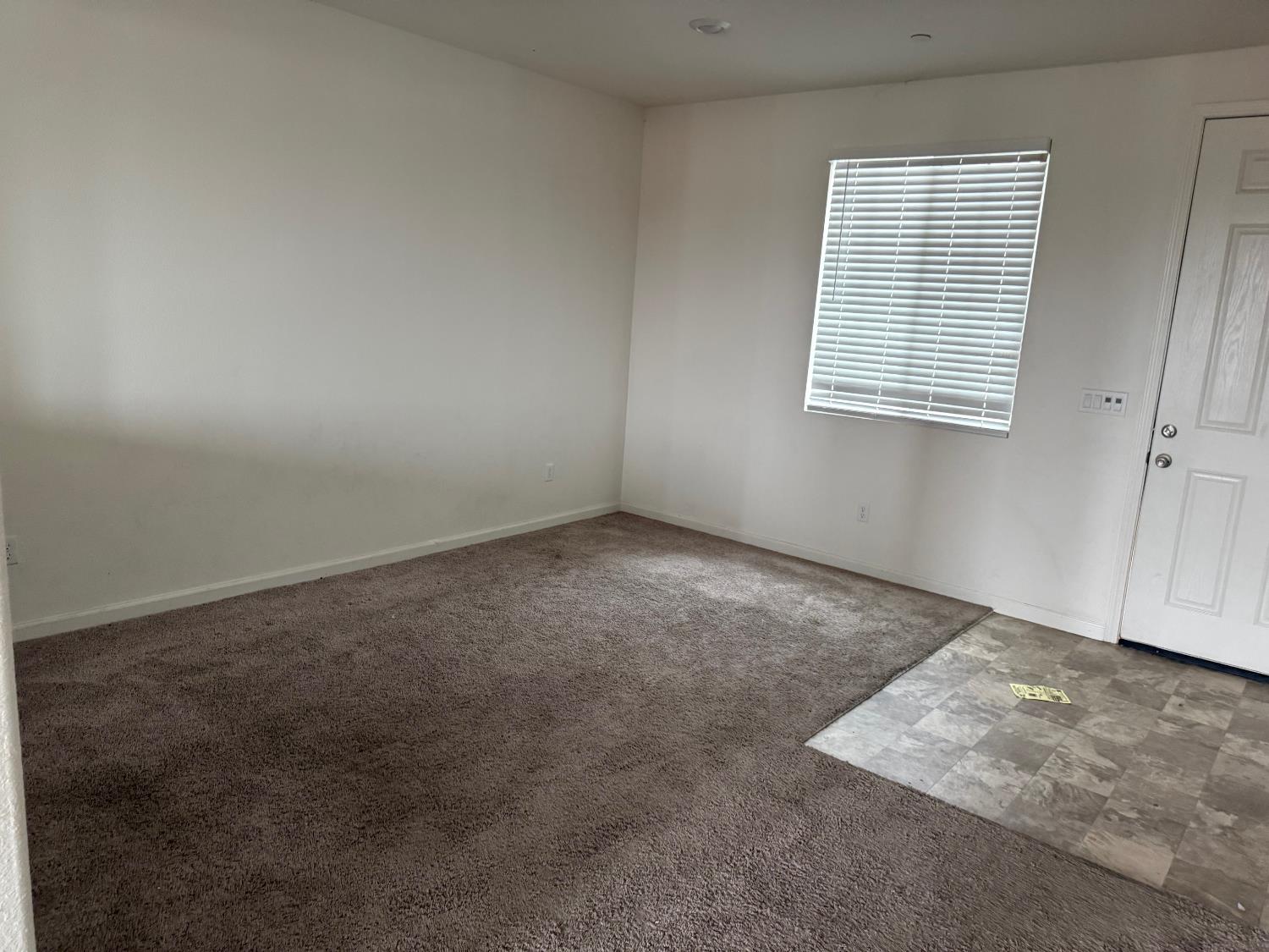 1469 Rinconada Dr, Madera, CA 93637