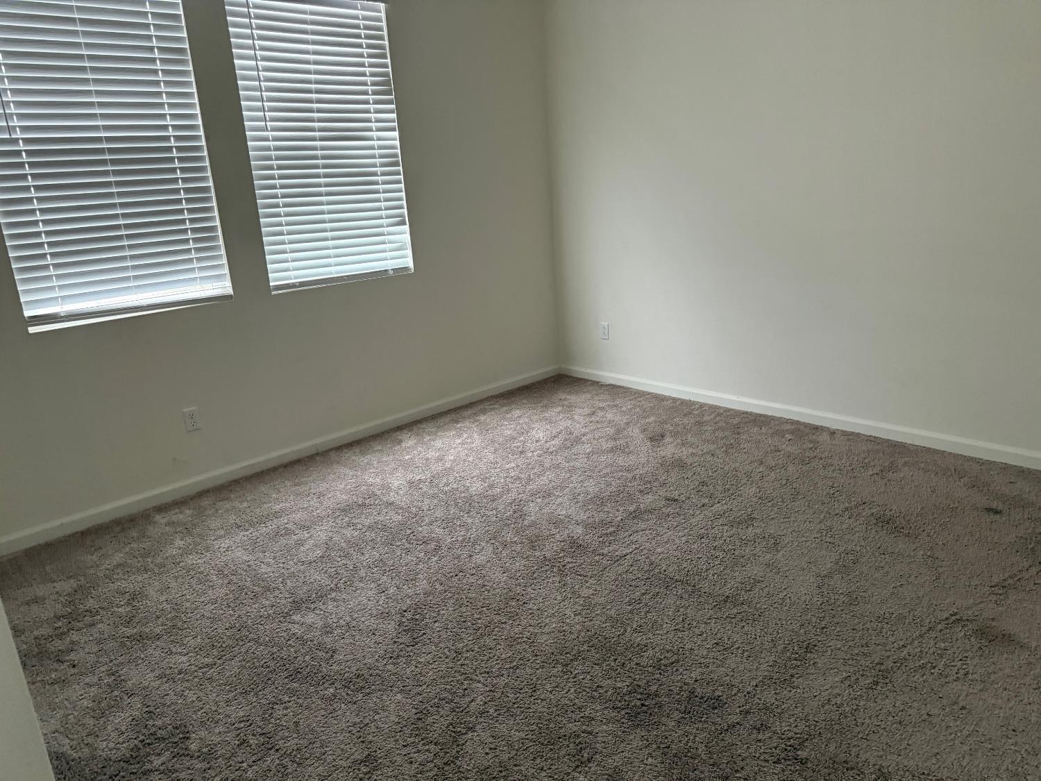 1469 Rinconada Dr, Madera, CA 93637