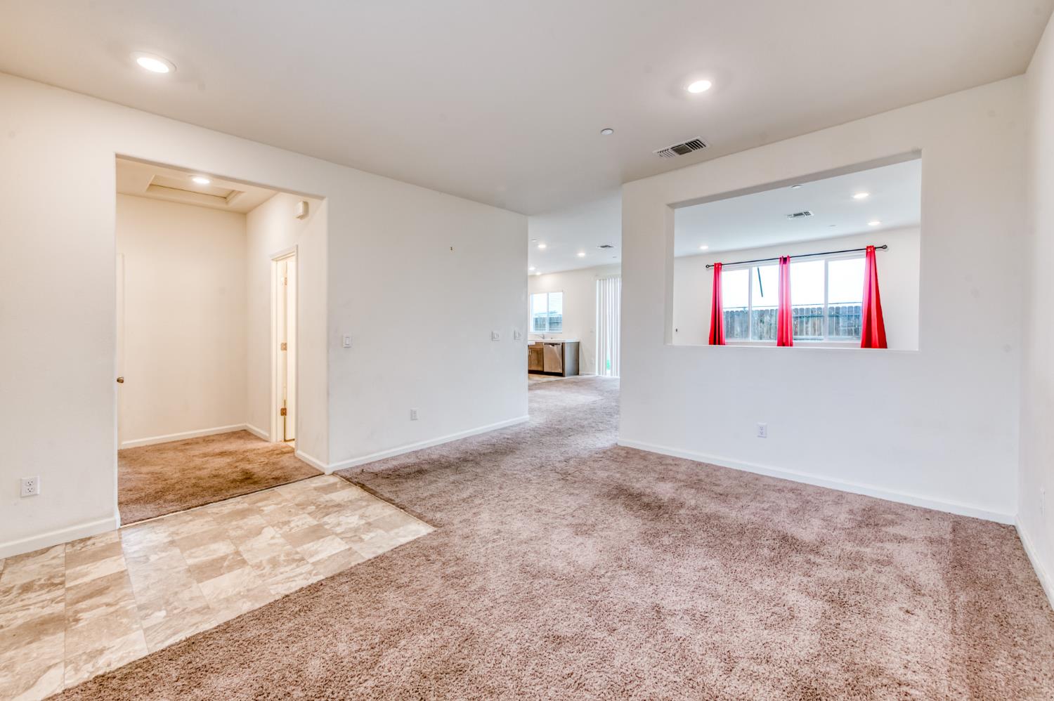 1469 Rinconada Dr, Madera, CA 93637