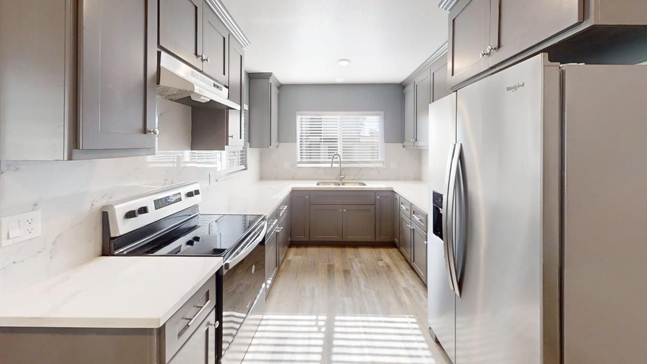 1501 N Carruth Ave, Fresno, CA 93728