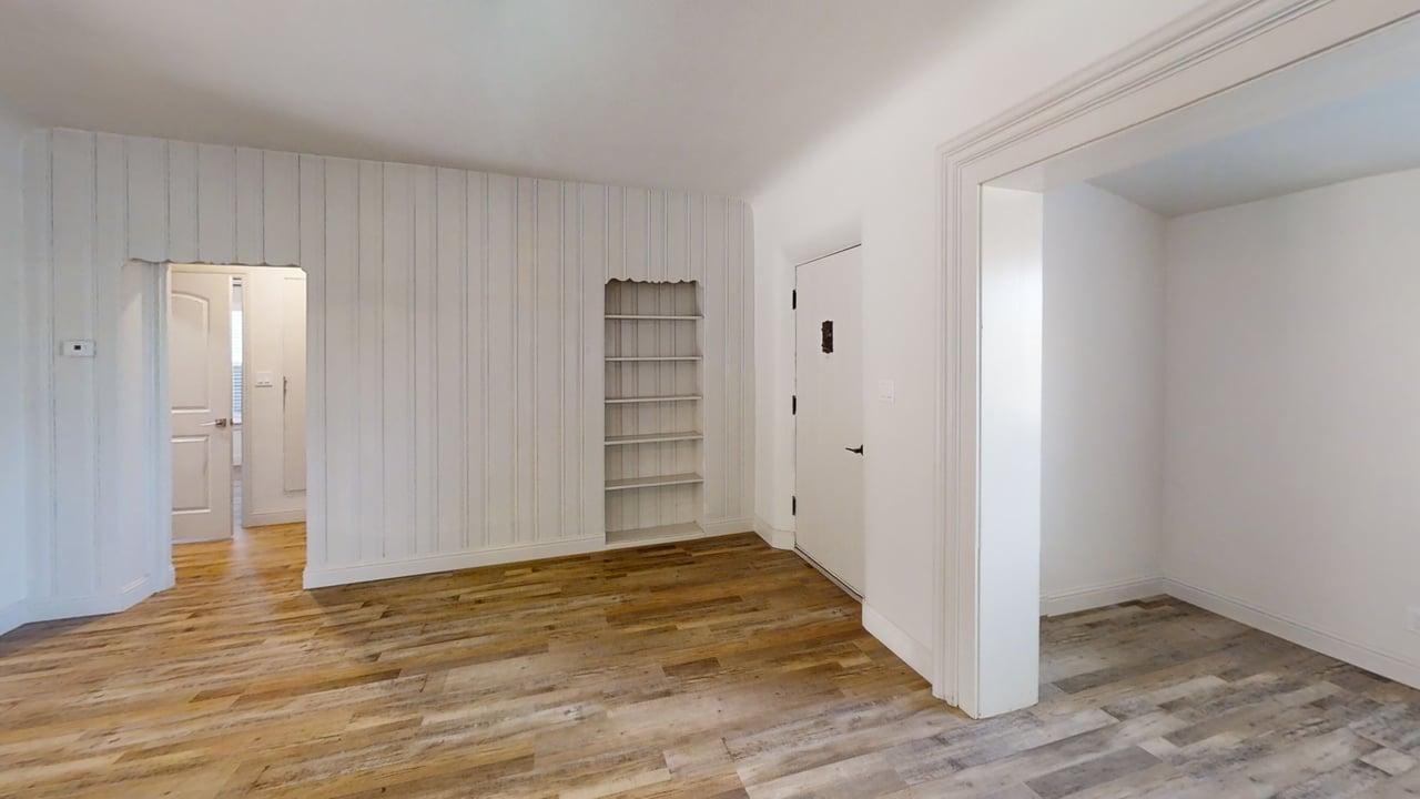 1501 N Carruth Ave, Fresno, CA 93728