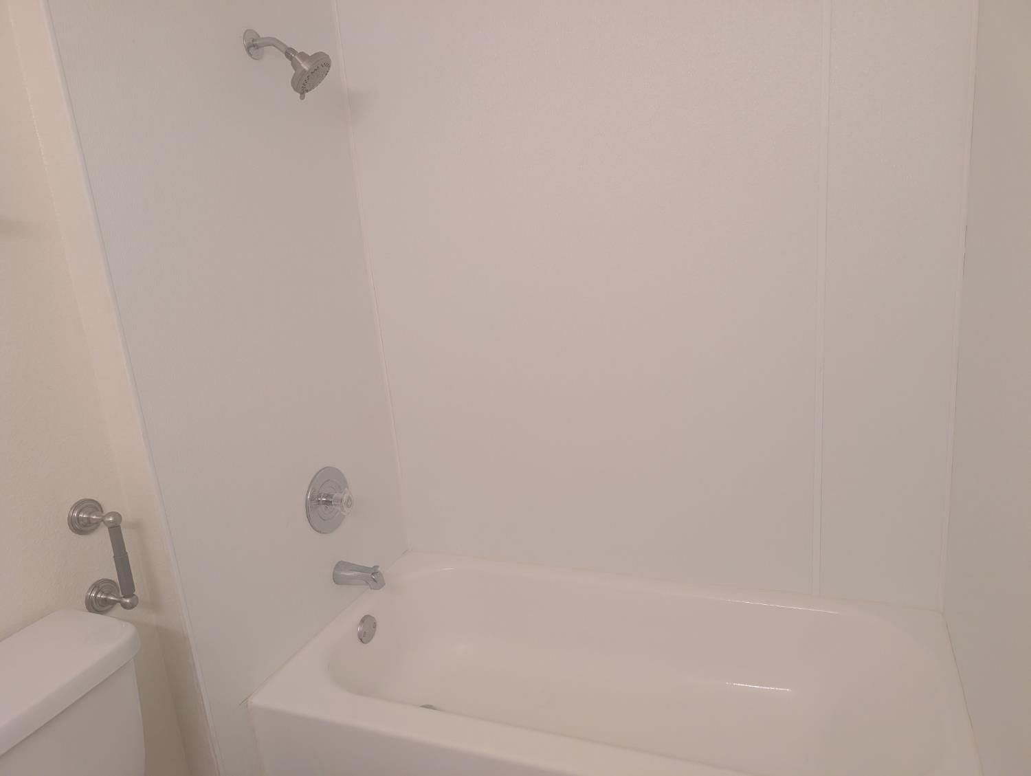 570 W Escalon Ave, Clovis, CA 93612