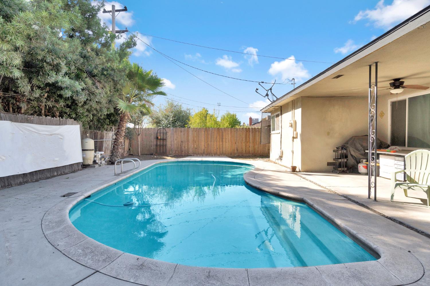 3508 E Norwich Ave, Fresno, CA 93727