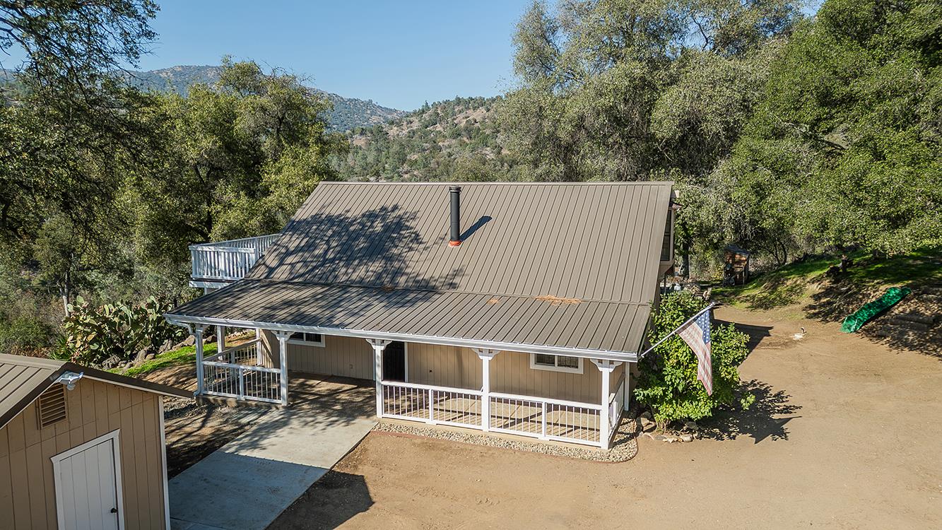 32035 Sycamore Rd, Tollhouse, CA 93667
