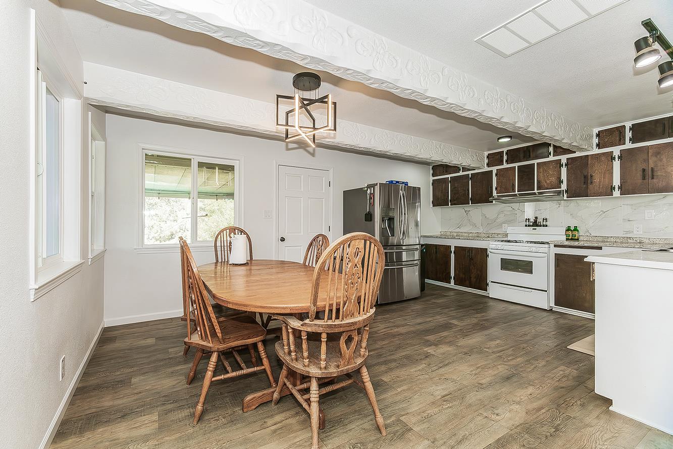 32035 Sycamore Rd, Tollhouse, CA 93667