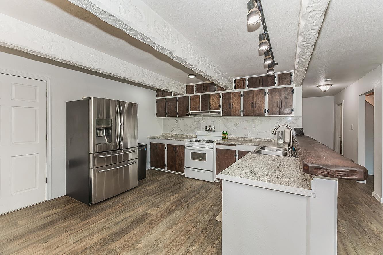 32035 Sycamore Rd, Tollhouse, CA 93667