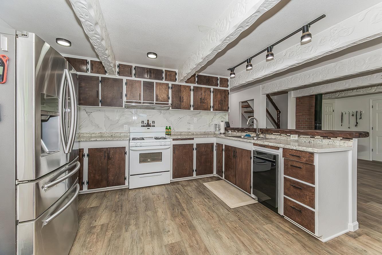 32035 Sycamore Rd, Tollhouse, CA 93667