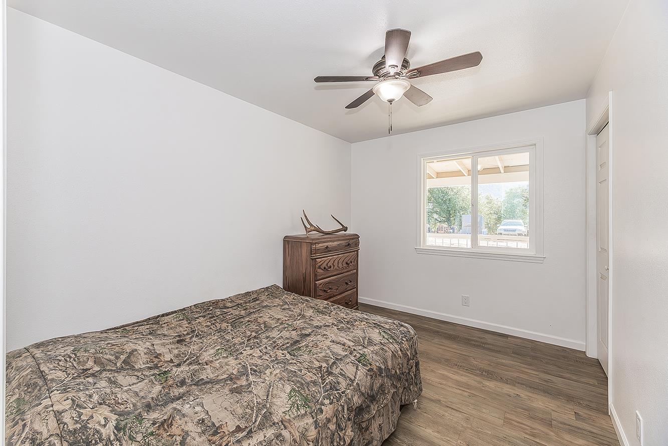 32035 Sycamore Rd, Tollhouse, CA 93667
