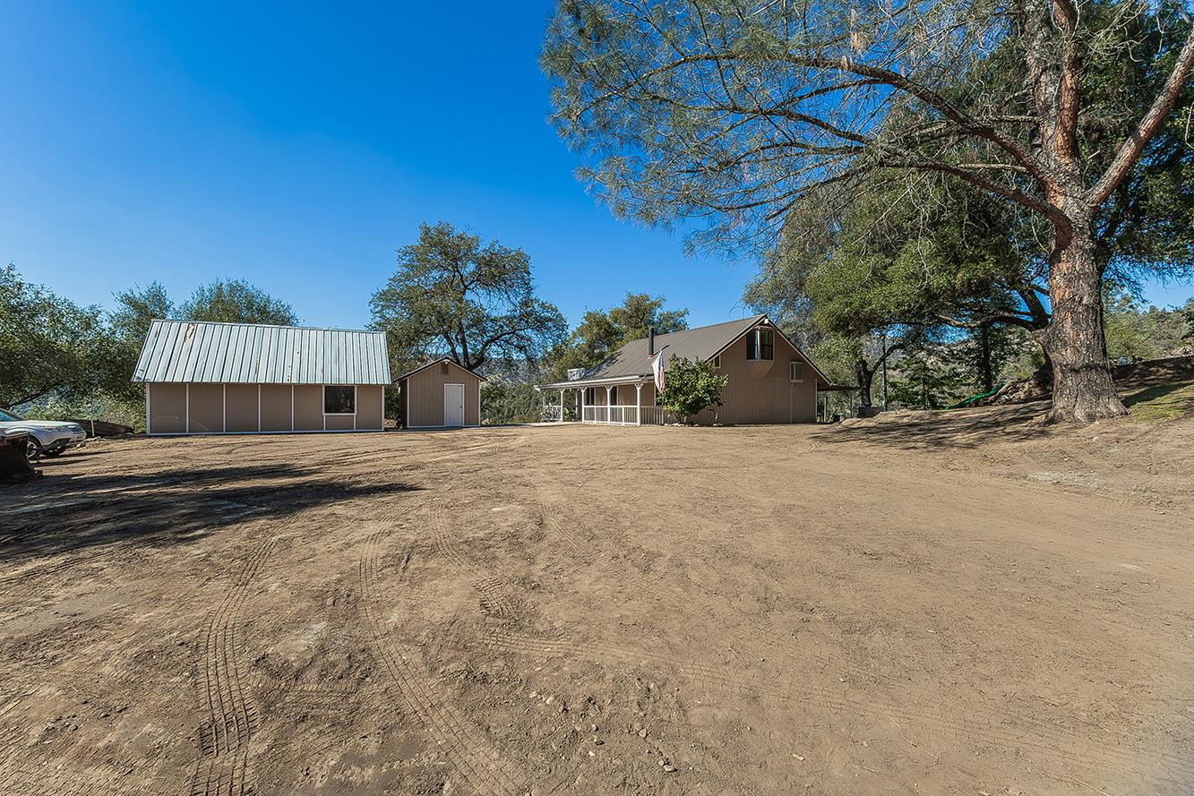 32035 Sycamore Rd, Tollhouse, CA 93667