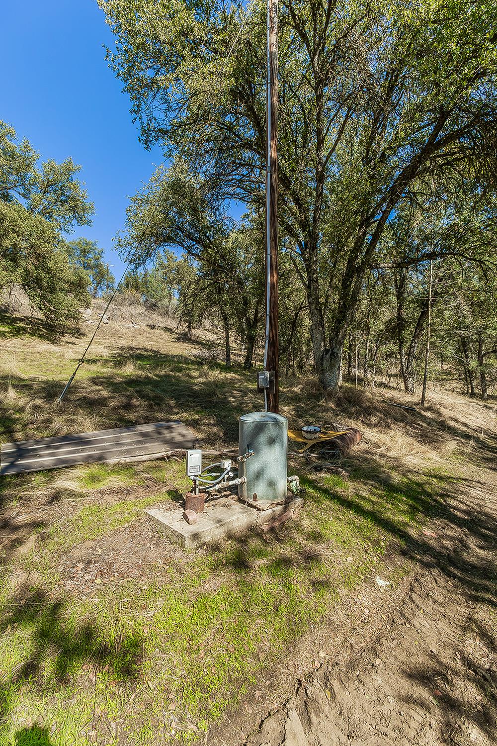 32035 Sycamore Rd, Tollhouse, CA 93667