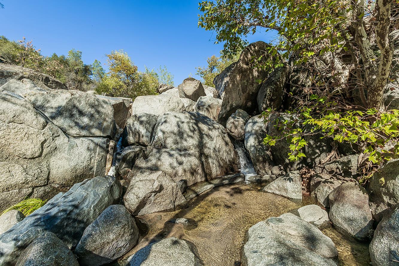 32035 Sycamore Rd, Tollhouse, CA 93667