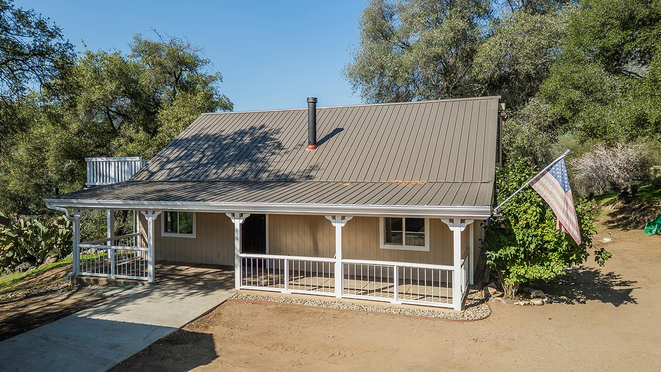 32035 Sycamore Rd, Tollhouse, CA 93667