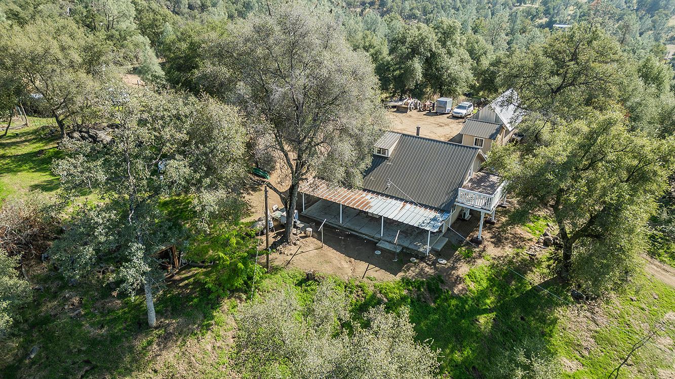 32035 Sycamore Rd, Tollhouse, CA 93667
