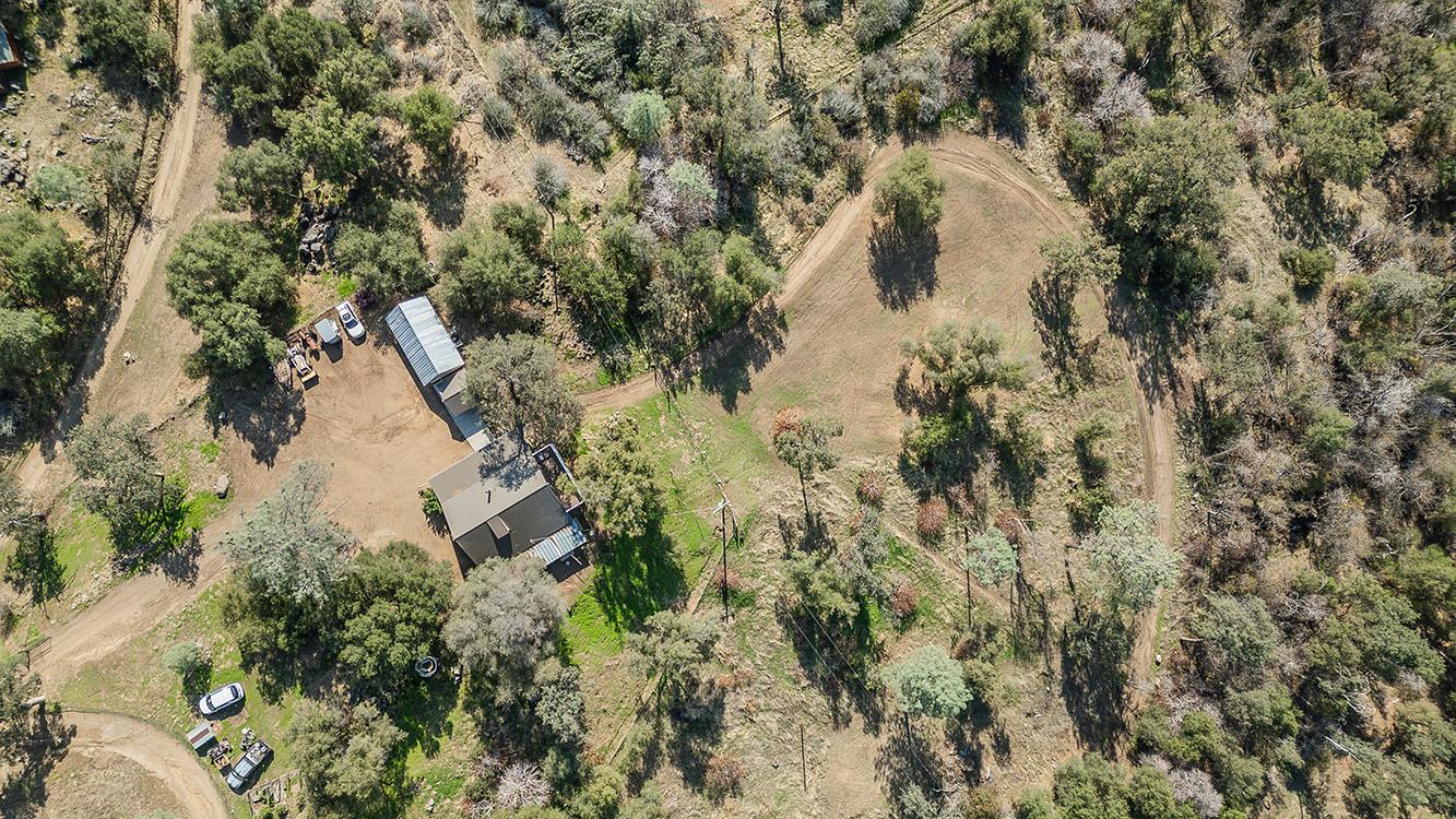 32035 Sycamore Rd, Tollhouse, CA 93667