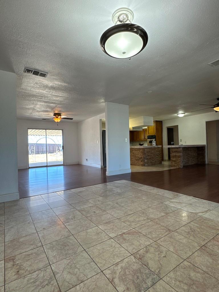 2461 N Grantland Ave, Fresno, CA 93723